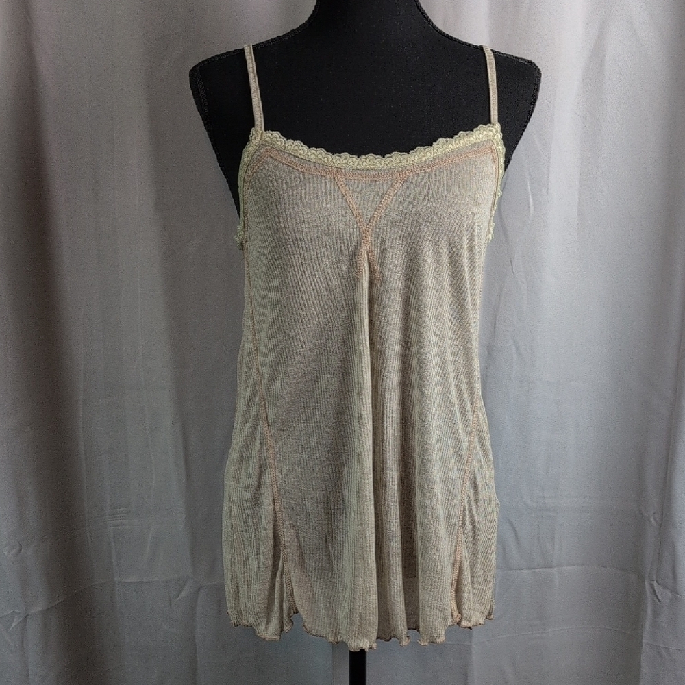 POL Tanish Green Pleated Camisole Top. NWT‎ Medium